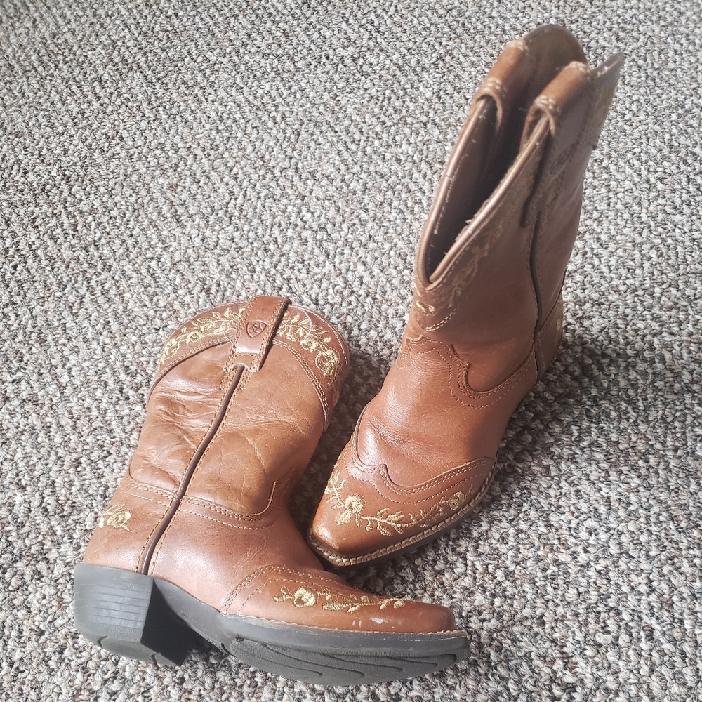 ARIAT Toddler leather embroidered cowboy boots